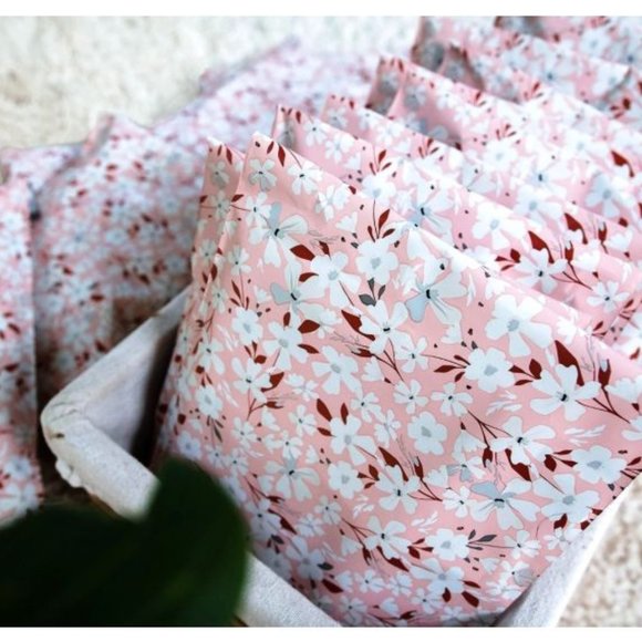 25 10x13 Spring design poly mailer - Picture 3 of 3